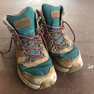 Merrel hiking boots size 8.5